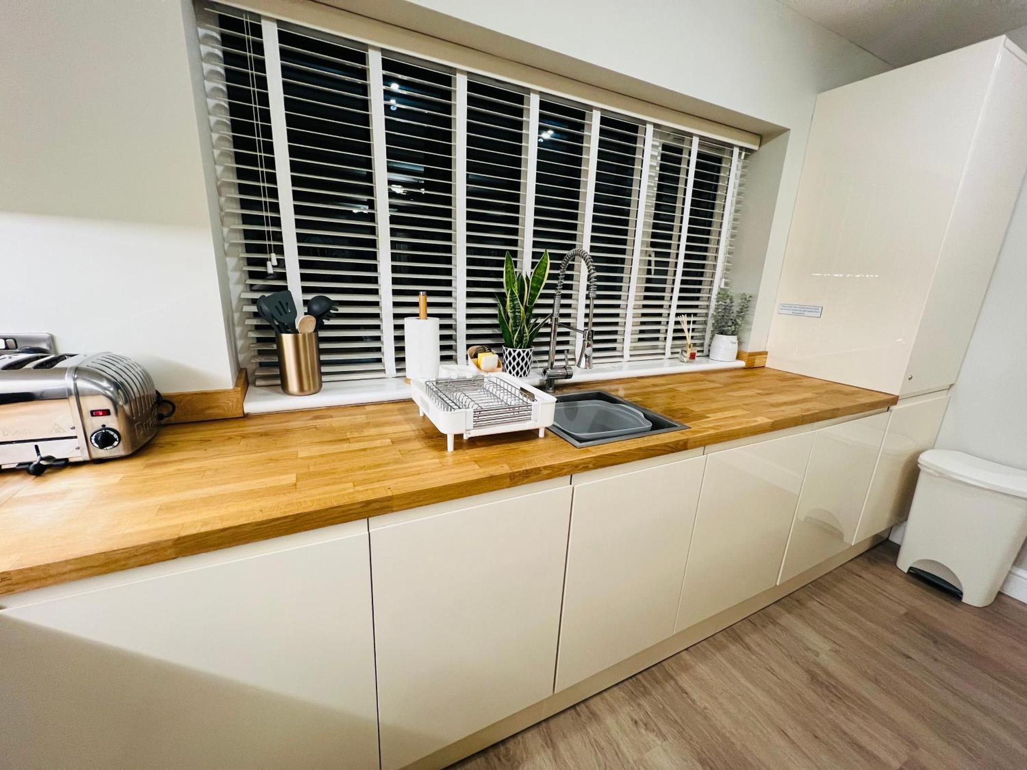 The Duplex Margate With Deck & Living Space Air Conditioning Ngoại thất bức ảnh