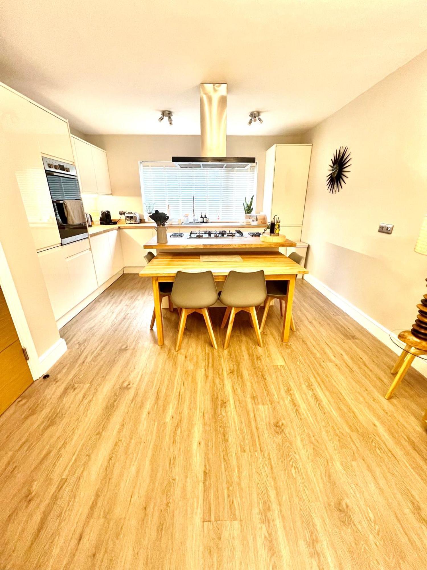 The Duplex Margate With Deck & Living Space Air Conditioning Ngoại thất bức ảnh